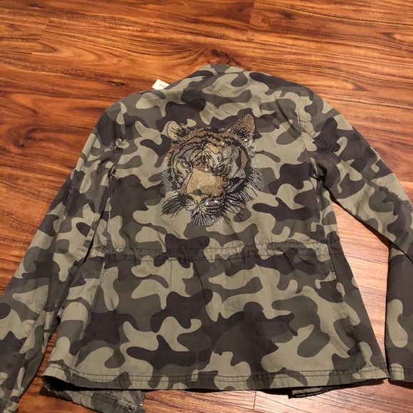 Camo Utility Jacket size Small - Picture 2 of 3